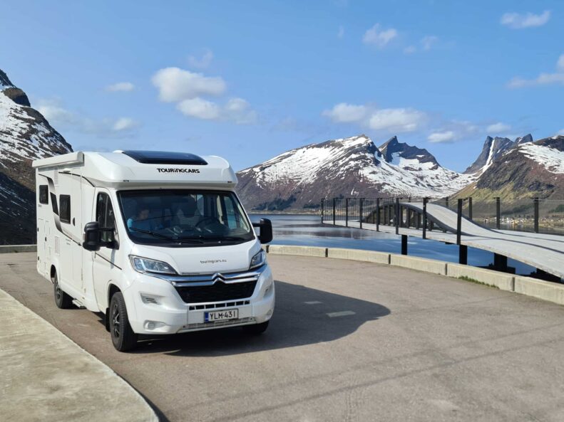 Touring-Cars-Holiday-Appa-matkustaa-blogi-scaled